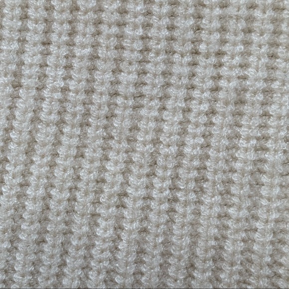 NWT The Drop Knit Shorts in Neutral Cream - Picture 5 of 13